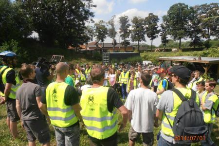 Le Wapicyclette emmène les membres des Maisons de Jeunes, de Brugelette à Comines Warneton Wapicyclette Le Wapicyclette emmène les membres des Maisons de Jeunes, de Brugelette à Comines Warneton